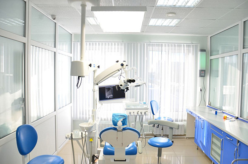 ДентЛайт-Комфорт - бестеневой стоматологический LED светильник