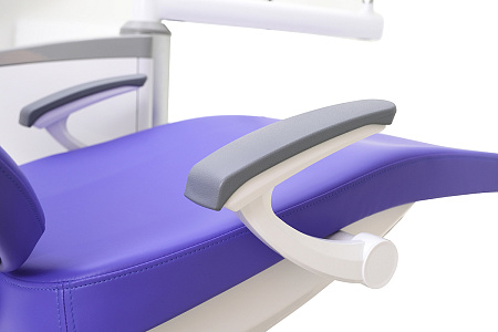 SILVERFOX 8000C-SRS0 – Стоматологическая установка с верхней подачей и с мягкой обивкой