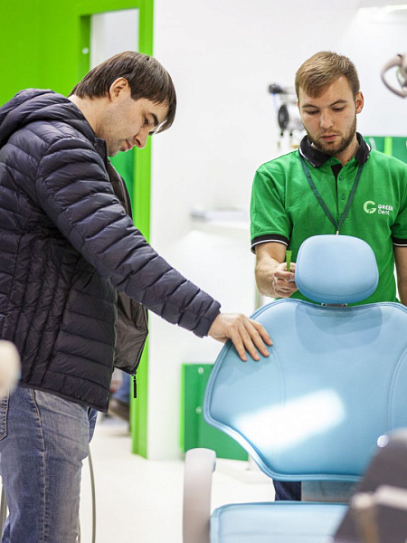 Стенд компании GREEN DENT на выставке Дентал-Экспо 2019_69.jpg