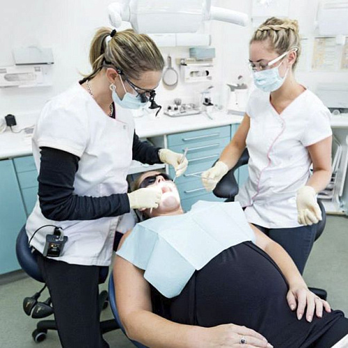 Bambach MS - эрготерапевтический стул-седло для работы с микроскопом